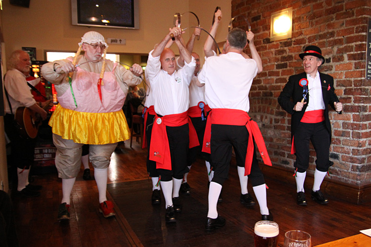 Photograph of Dorset Buttons Rapper