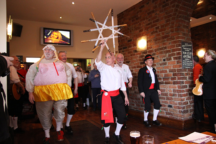 Photograph of Dorset Buttons Rapper